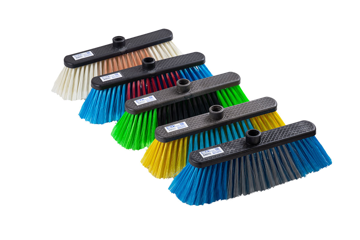 UMBEX 700 Dik Başlı Yer Fırçası